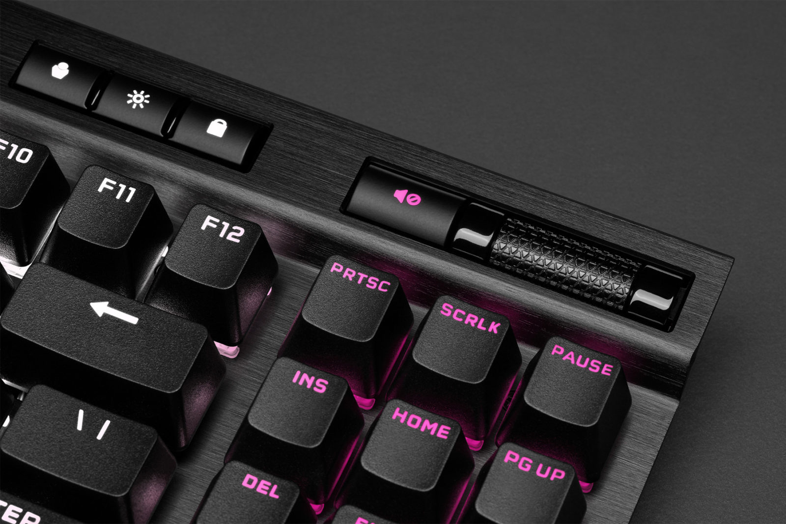 Corsair K70 RGB TKL (Tenkeyless) - Mechanical Keyboard