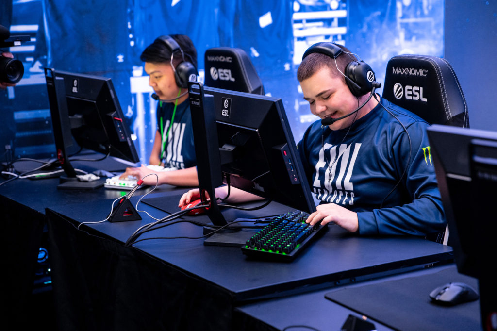 IEM Katowice 2020 - professional gamers with their keyboards