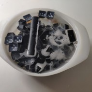 und Gebissreiniger dazu! Tastenkappen ins Wasser